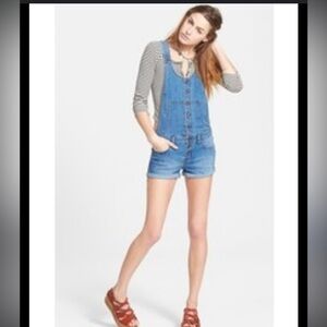 FREE PEOPLE Button-Front Denim Shortall Overalls Size 31